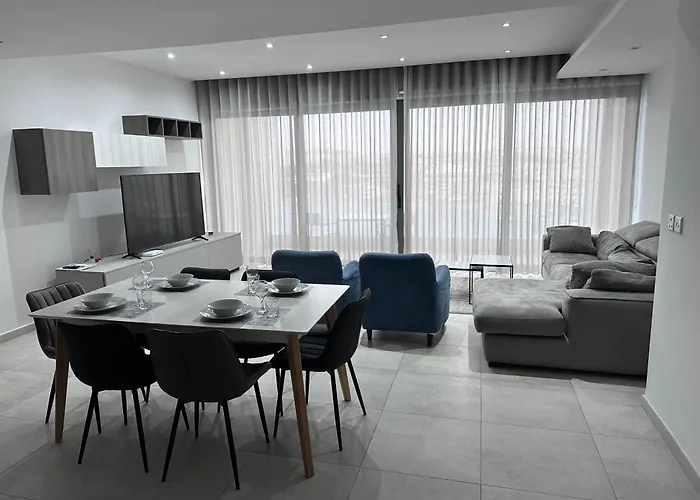 Amazing Sea View Sliema